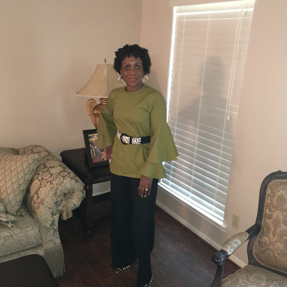 Meet your Posher, Debbie