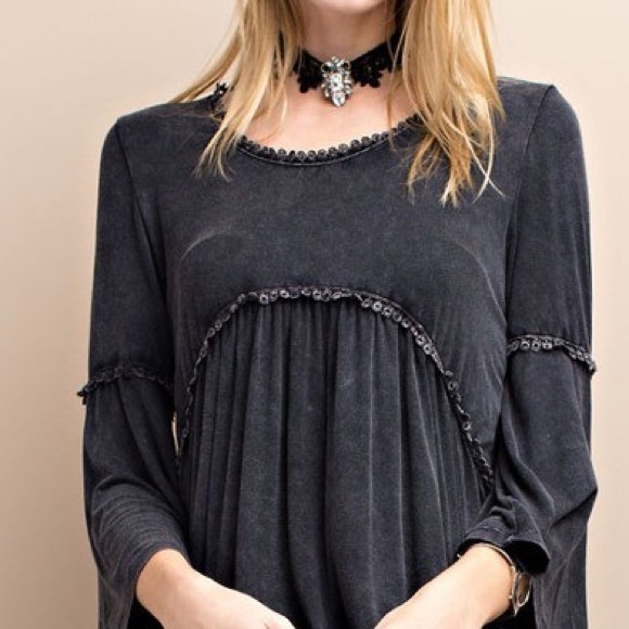 ๐ฆOVERSTOCK SALE๐ฆ BLACK MINERAL WASHED BABYDOLL - Picture 3 of 4