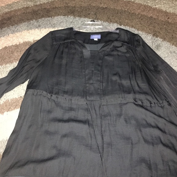 Simply Vera black blouse