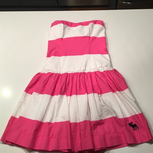 Abercrombie and Fitch Strapless summer dress.