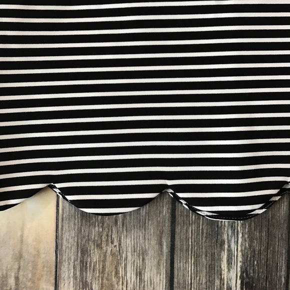NWOT Striped Scuba Knit Skirt-Large - Picture 5 of 8