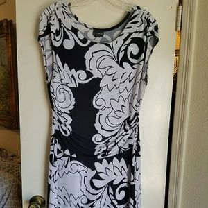 Petite Black/White Print Dress
