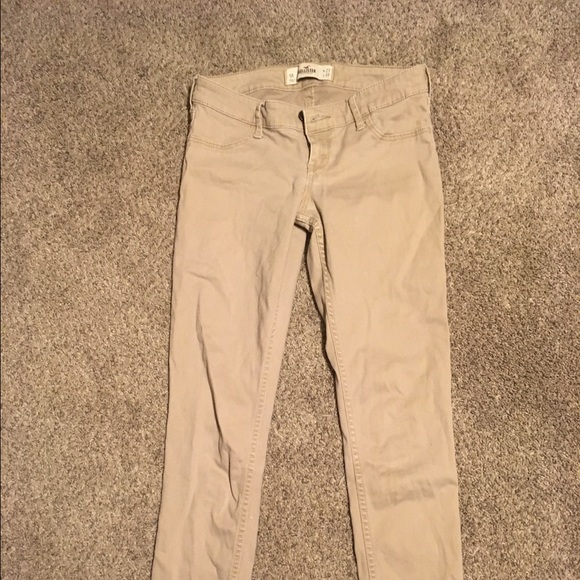 Hollister skinny khakis