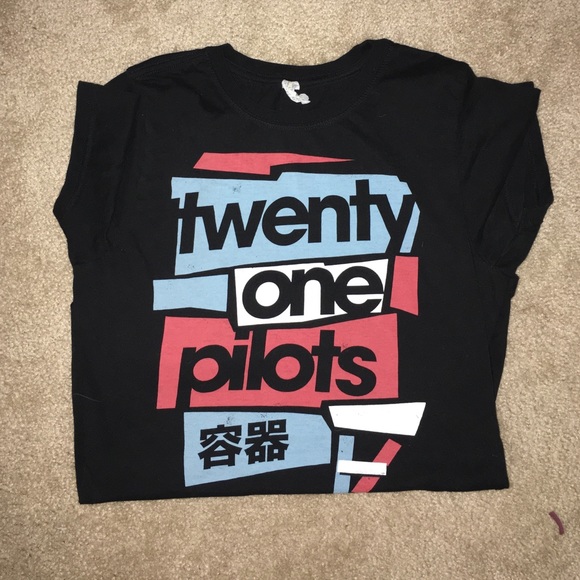 TOP shirt