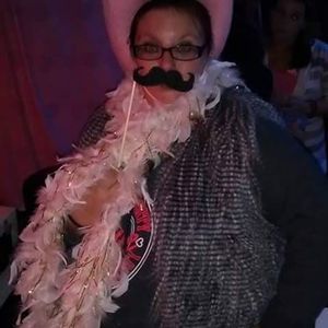 Meet your Posher, Amanda kay