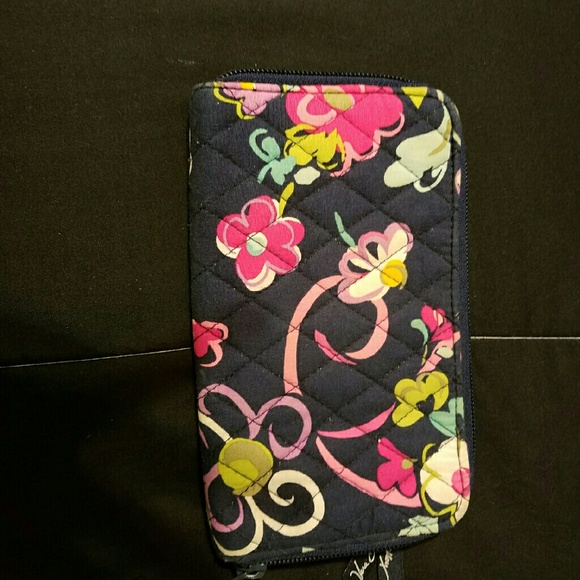 Vera Bradley Wallet - Picture 1 of 3