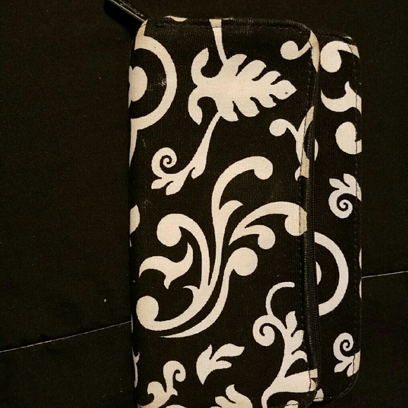 Thirty One Wallet - Picture 1 of 3