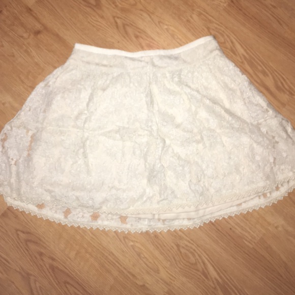 American Eagle mini skirt