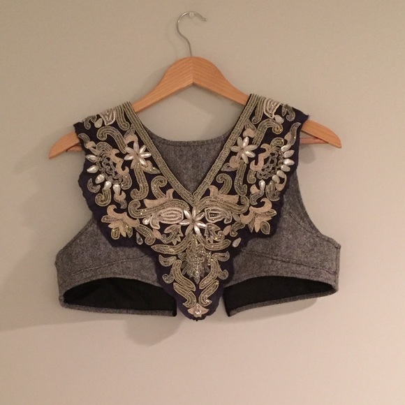 ELAINA B. Cropped Vest