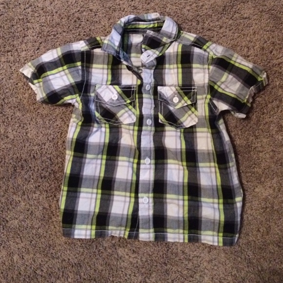 Size 3 button down - Picture 1 of 3