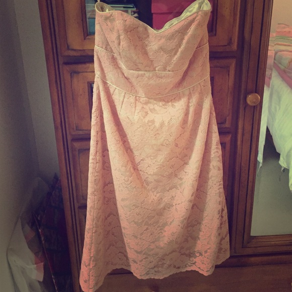 Classy pink lace cocktail dress