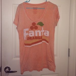 🆕📍Fanta Coco cola graphic tee Orange XXL