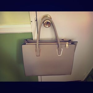 H&M Brand New Gray Pocketbook