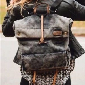 Bed stu purse flash sale!