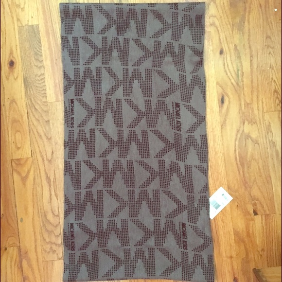 Michael Kors Wrap Scarf