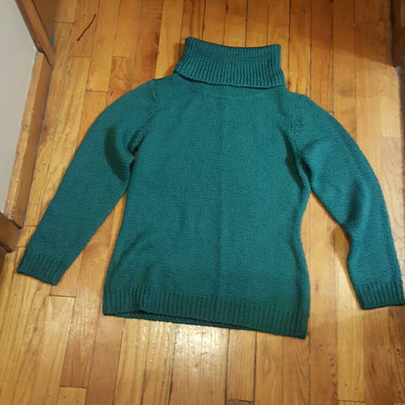TURTLENECK - Picture 1 of 2