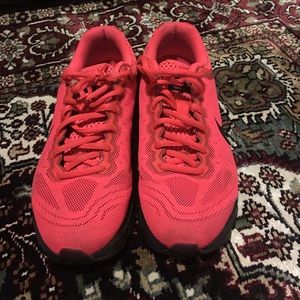 Fruit punch Nike tailwind 7