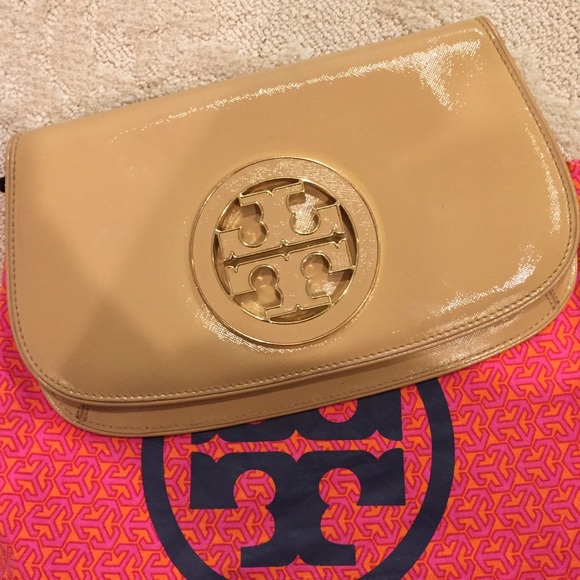 Tory Burch handbag/clutch with gold chain strap - Picture 1 of 4
