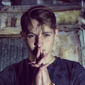 Meet your Posher, Cade