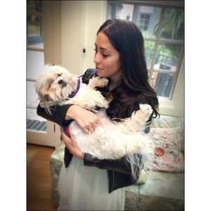 Meet your Posher, Chanel