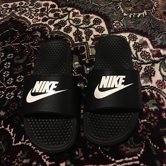 Nike slides
