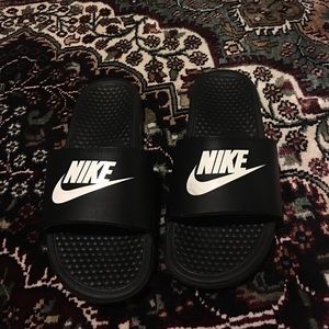 Nike slides