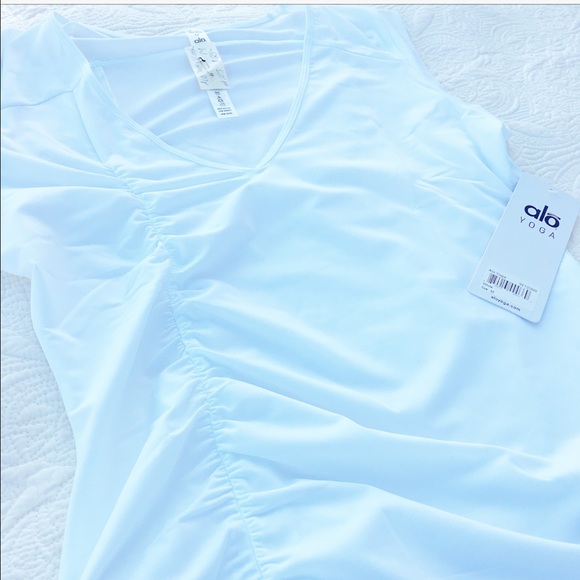 New With Tags ALO Yoga drapey v-neck shirt