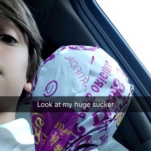 Meet your Posher, Holly