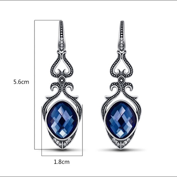 STUNNER SAPPHIRE BLUE DROP EARRINGS - Picture 3 of 3