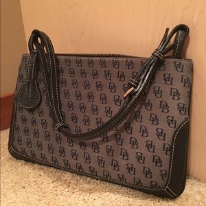 Dooney & Bourke purse