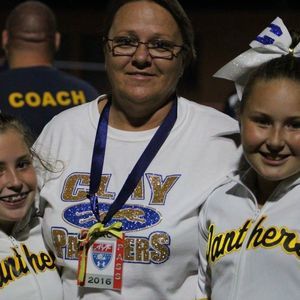 Meet your Posher, Lora