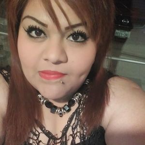 Meet your Posher, Elisa