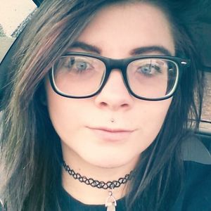 Meet your Posher, Lizzy