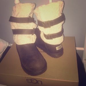 Brown knit uggs