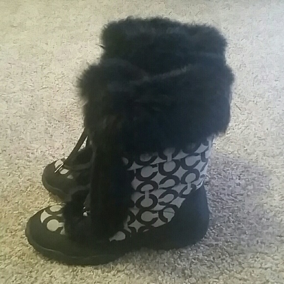 Black Furry Boots