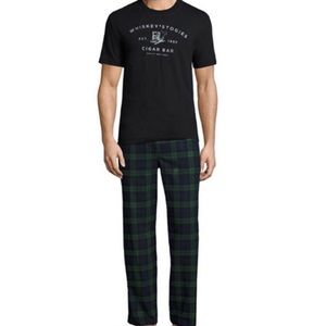 Stafford Flannel Pants & Short-Sleeve Set