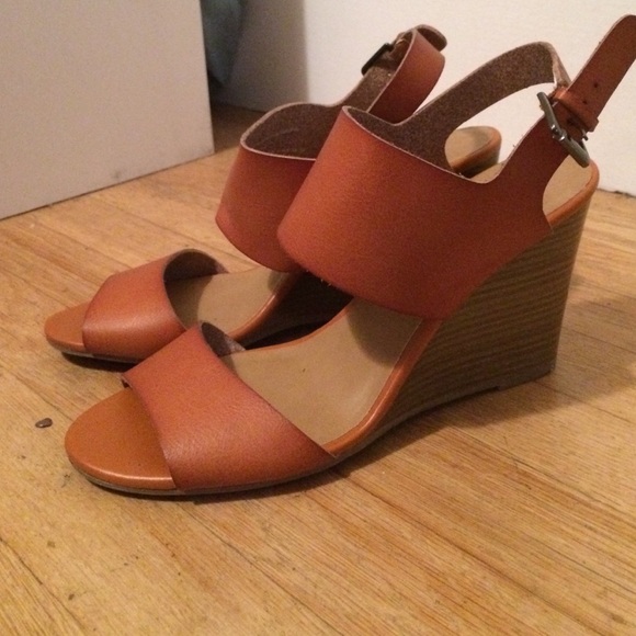 Old Navy Wedge Sandals