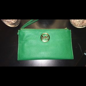 NWOT Michael Kors Kelly Green Wristlet
