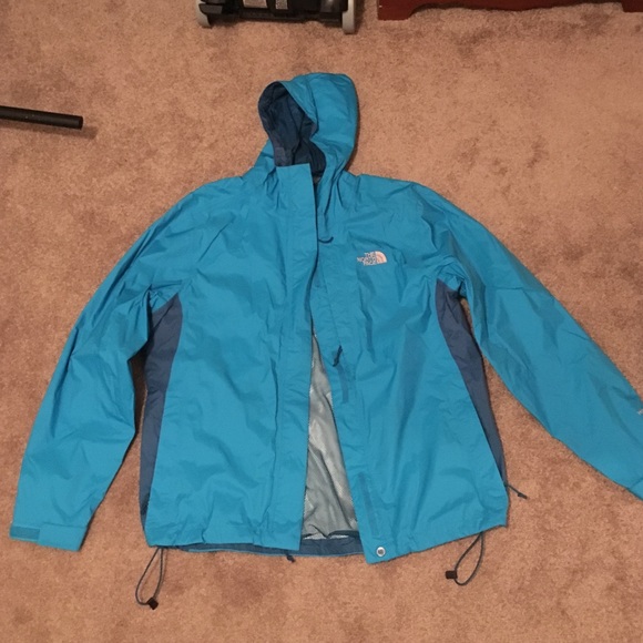Final Sale!!! North Face Rain ☔️ Coat