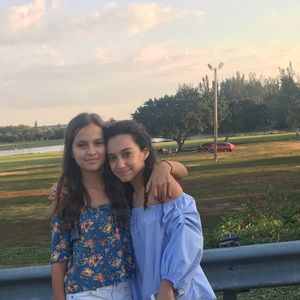 Meet your Posher, Carolina