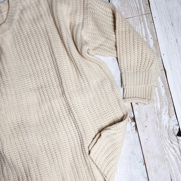 Oversized Knit Sweater 5 π Rated - Picture 3 of 3