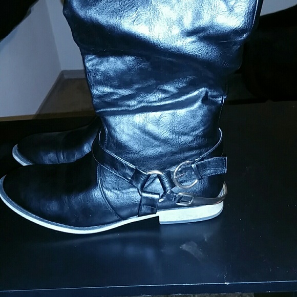 Black Rider Boots - Picture 2 of 4