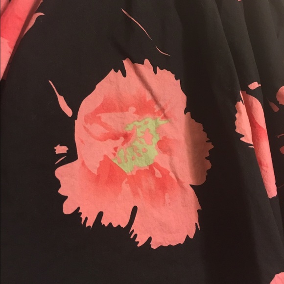 Chic Black and Pink Gathered Skirt - Picture 2 of 4