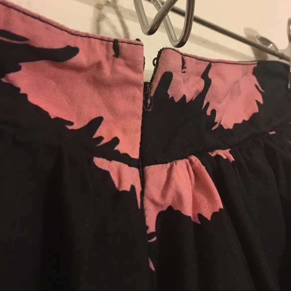 Chic Black and Pink Gathered Skirt - Picture 4 of 4