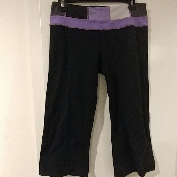Lululemon workout capris