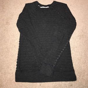 LULULEMON women's irreversible Sweatshirt.