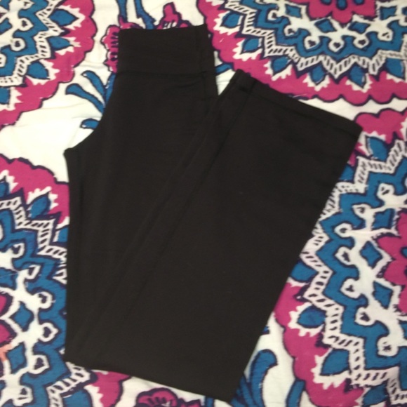 BLACK FRIDAY SALE • Lululemon black groove pant