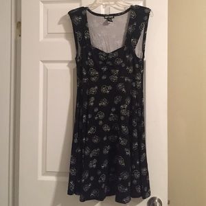 Hot topic rockabilly skull rose black dress