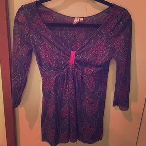 The blouse that is made for your favorite jeans!