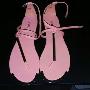 *Brand New * Sandles